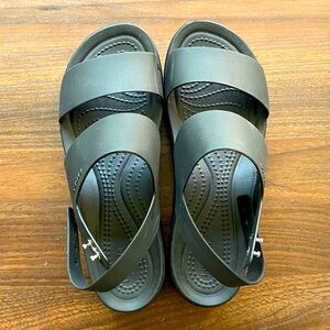 Crocs Brooklyn Low Wedge